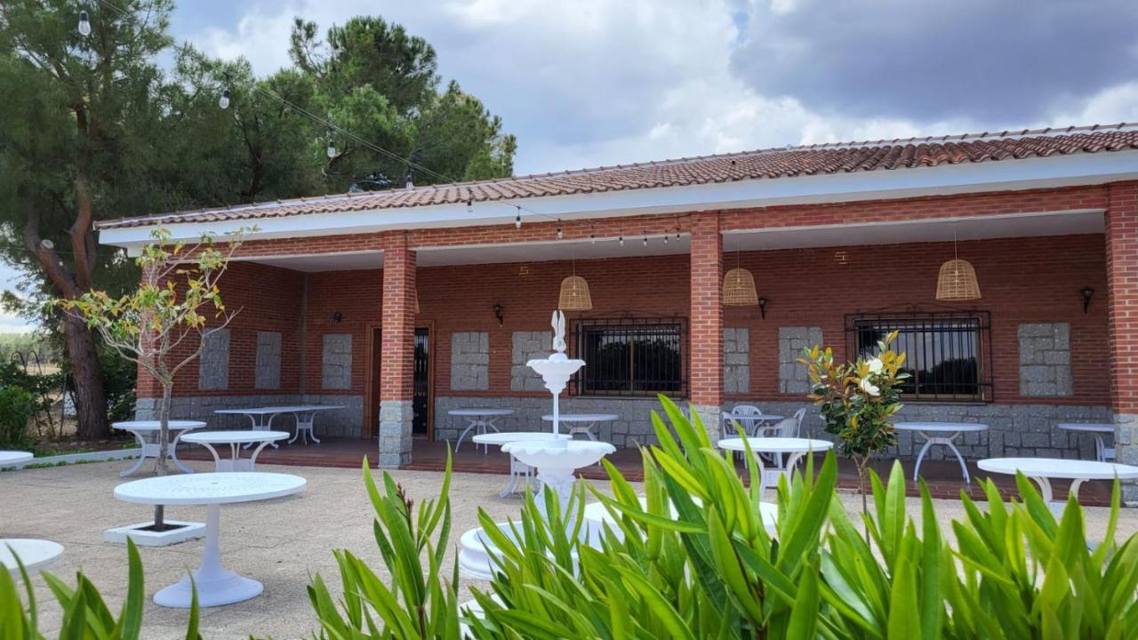Hostal San Martín de Montalbán Exterior foto