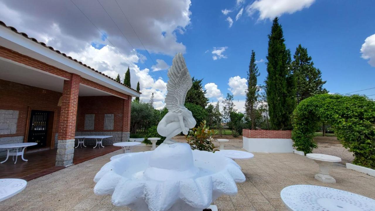 Hostal San Martín de Montalbán Exterior foto